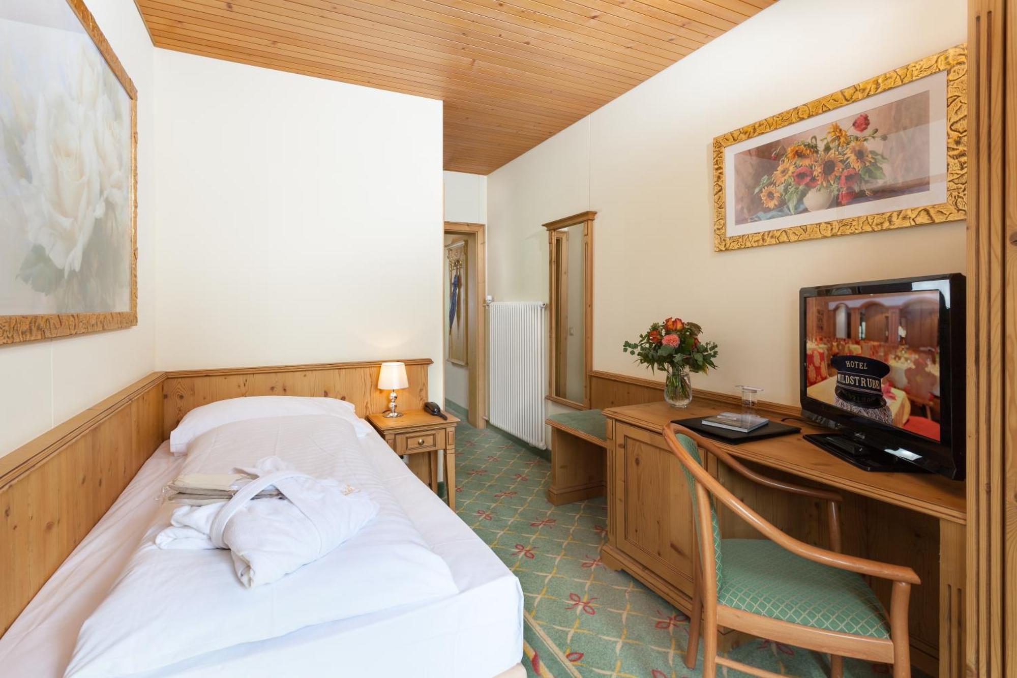 Sporthotel Wildstrubel Lenk Εξωτερικό φωτογραφία